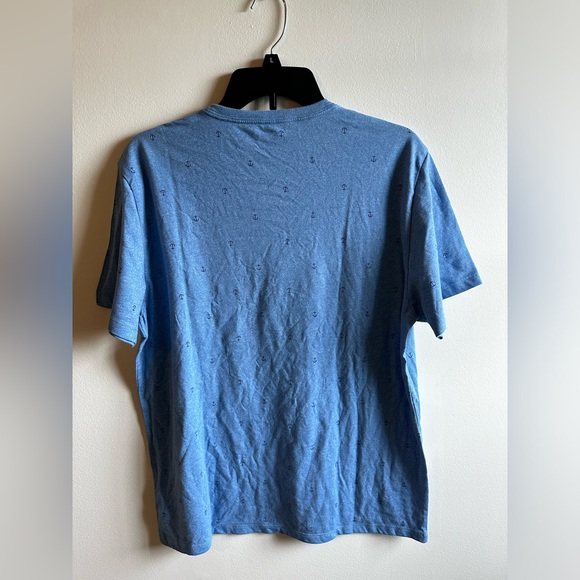 Old Navy T Shirt - Picture 2 of 4